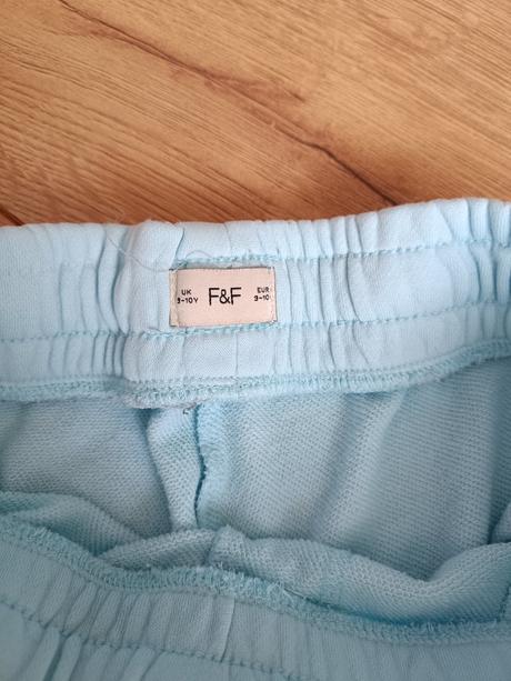 Bavlnene sortky 140, f&f,140