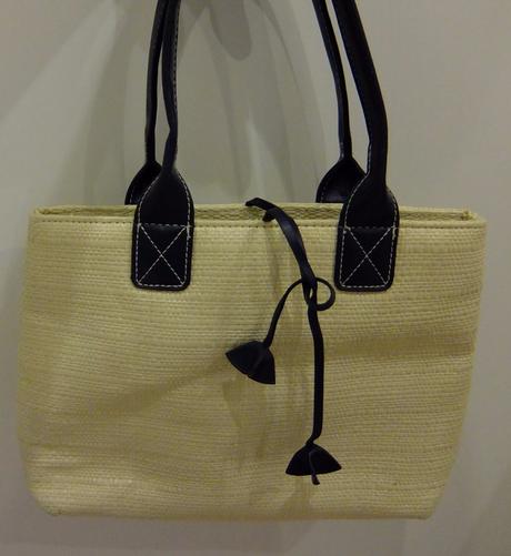 Malá kabelka estée lauder,