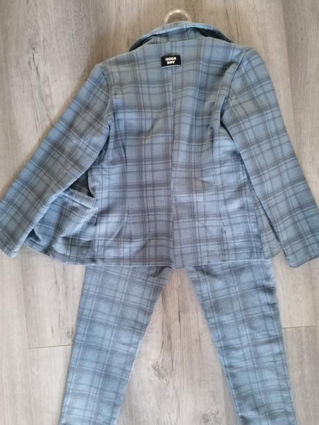 Oblek pre chlapca, 122