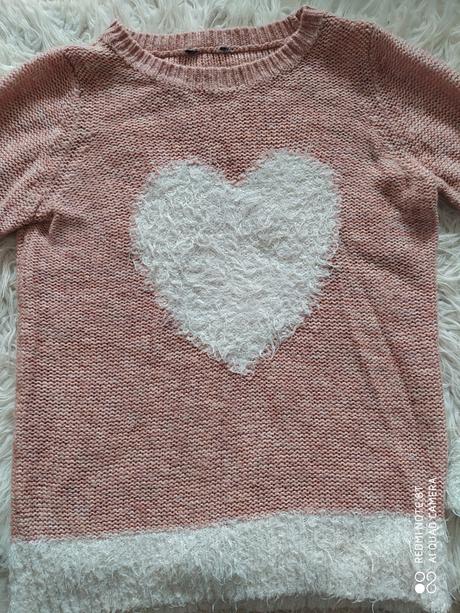 Dievčenský sveter, 152