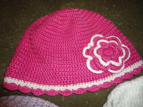 3ks prechodných čiapok na 5-7 rok., 128