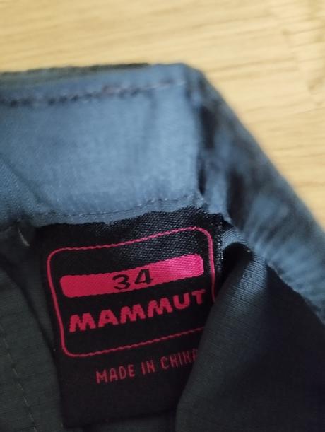 Turisticke nohavice mammut, bunda a sveter, 34