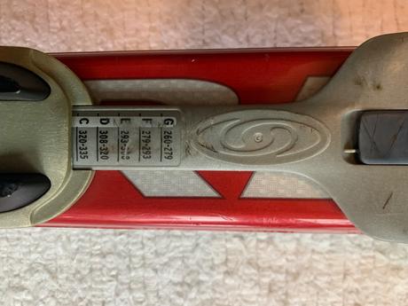 Pradaj lyže+lyžiarky+palice (pre veľ. nohy 43), fischer,170-180 cm