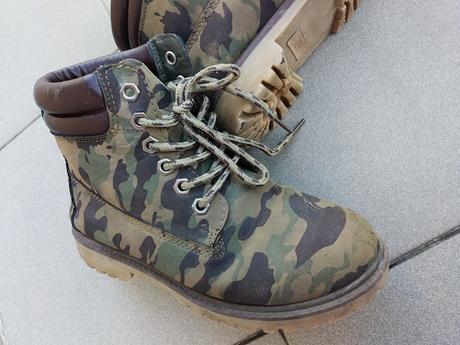 Maskáčové kotníčky, 36