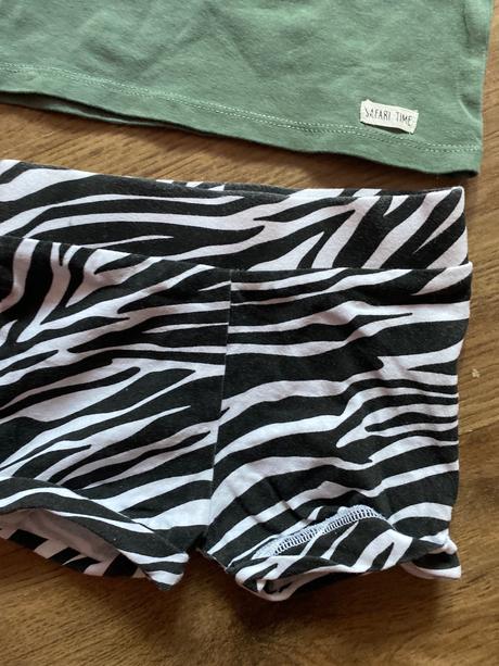 Zebra šortky +tricko, reserved,62