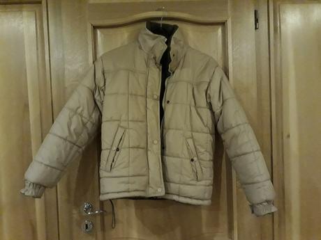 Zachovalá zimná bunda, s
