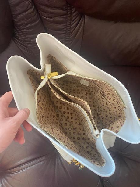 Štýlová biela kabelka, 