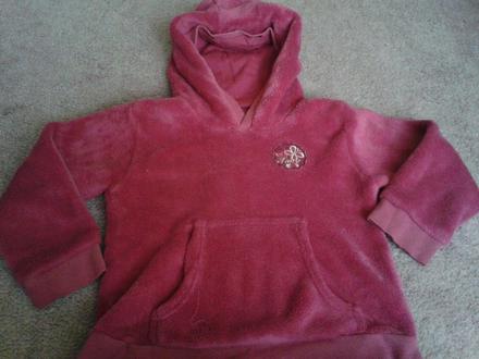 Teplučká mikinka, 110