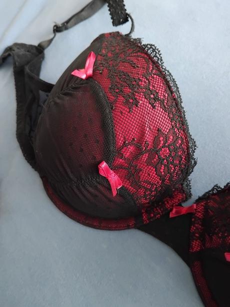 Podprsenka 85d, c&a,85d