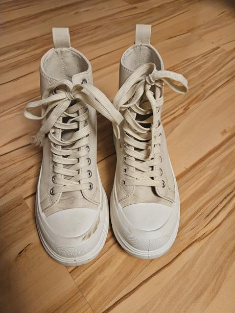 Prechodné vyššie topanky c. 36, 36