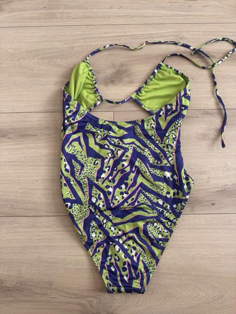 Jednodielne plavky trendyol, 34