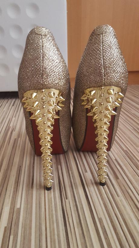 Topánky na podpätku, 39