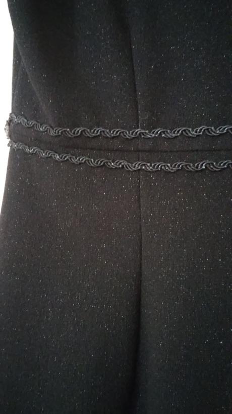 Spoločenské čierne šaty na príležitosť, 36