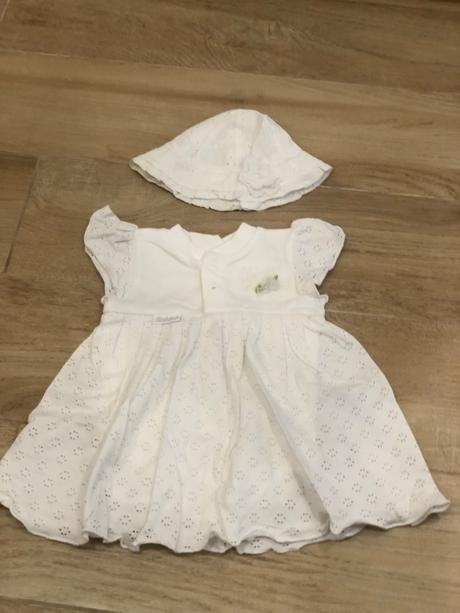 Body šatky s klobúčikom, richelieu,56