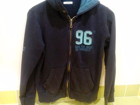 Mikina s kapucnou, 152