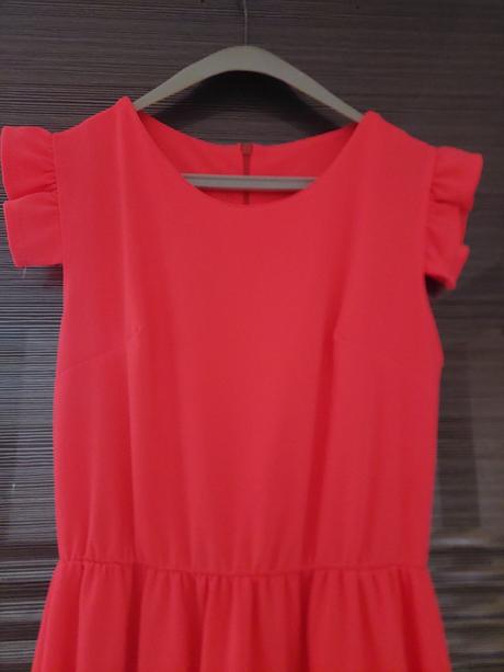 Krikľavé šaty v.xs/s, s