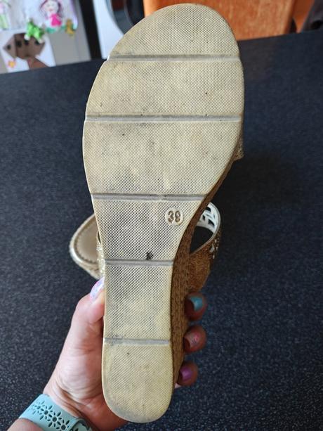 Šľapky na platforme, 39