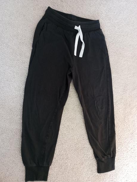 Tenšie teplaky, h&m,122