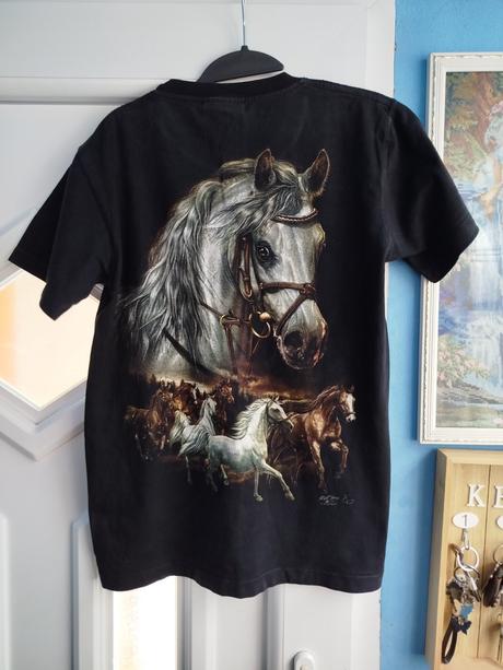 Krásne tričko ,,kone,,, s
