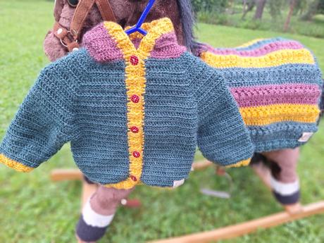 Detský háčkovaný svetrík, 62