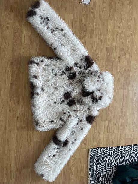 Luxusny zara kozusok, zara,40 / l