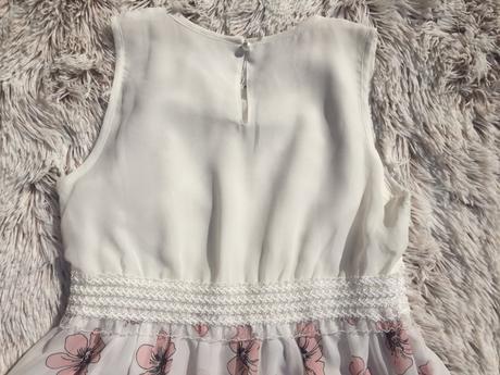 Ľahučké letné šatky, 146