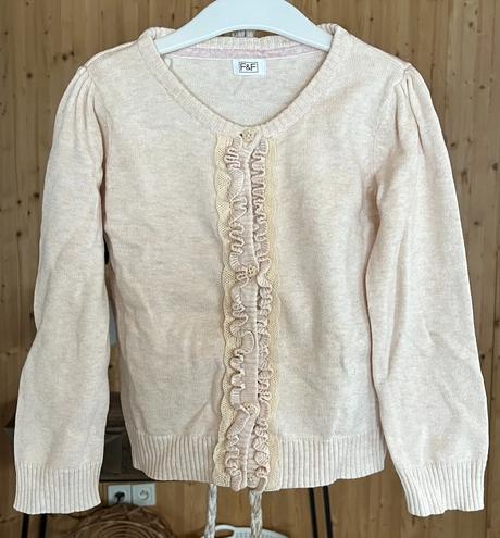 Kremovy svetrik, f&f,104