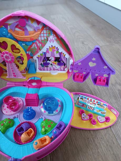 Polly pocket bábiky srdce kolotoče, 