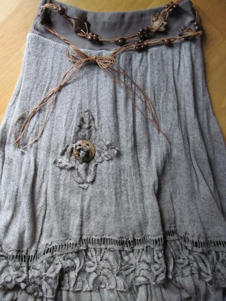 Asymetricka sukna z pleteniny s cipkou, s-m, m