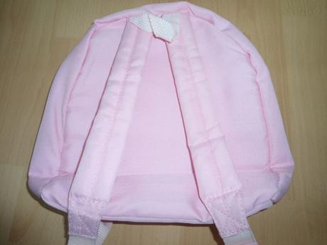 Ruzovy dievcensky batoh, 