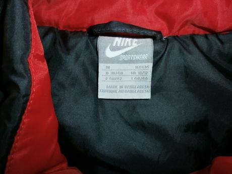 Zateplená vesta,originál nike-m, nike,m