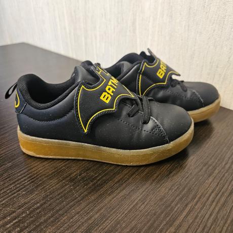 Tenisky batman blikajuce, h&m,28