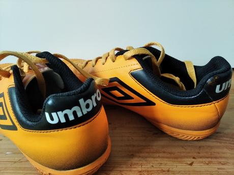 Halovky umbro, umbro,35