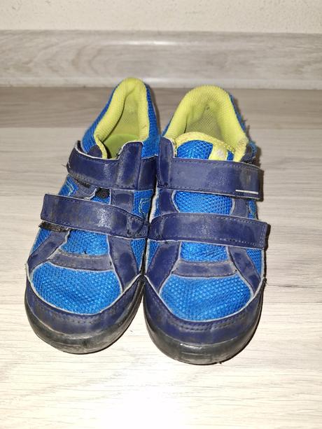 Turisticke quechua + adidas turisticke, 30