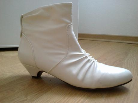 Pohodlné členkové čižmičky biele, 38