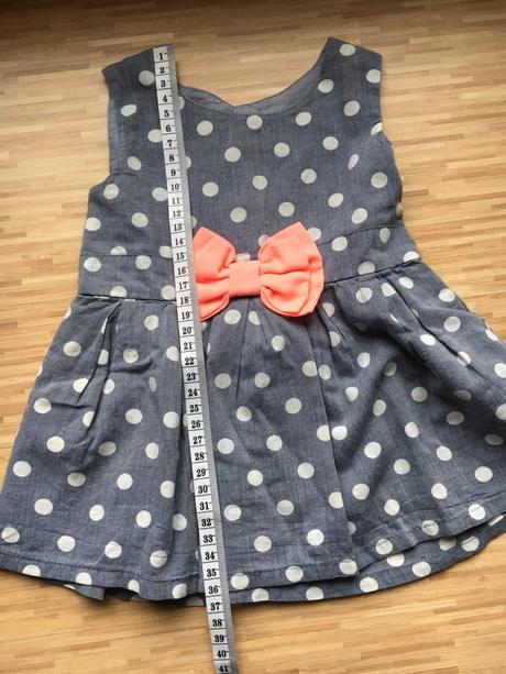 Bodkovane saty s neonovou maslou, early days,68