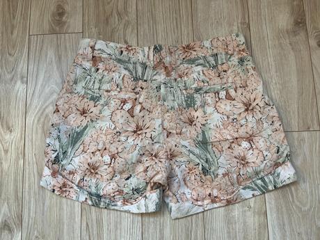 Šortky, esmara,36