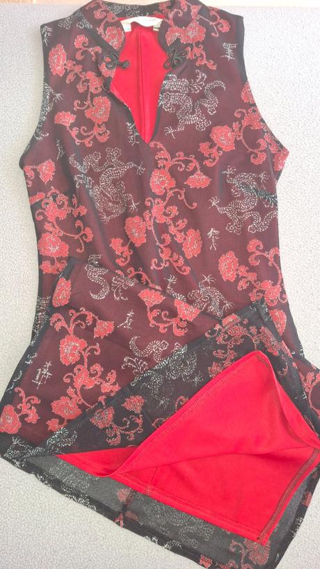 Dámske elegantné čiernočervené šaty., dorothy perkins,38