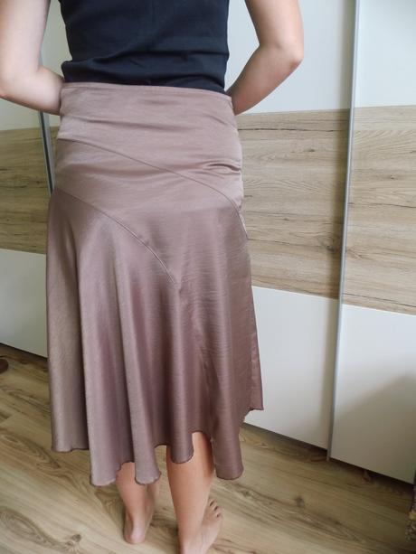 Elegantná sukňa, 38