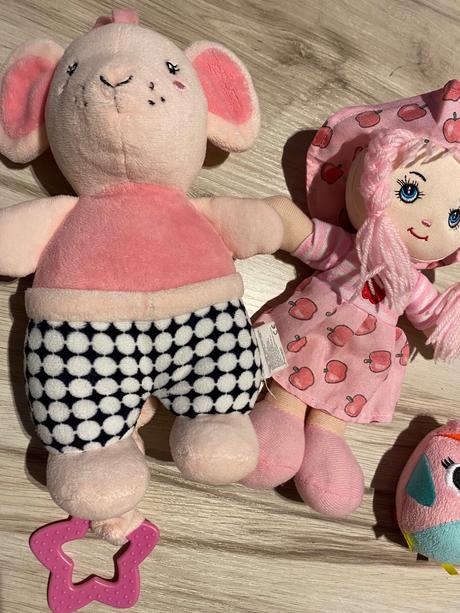 Krásna hrajúca myška+bábika a závesná hrkálka sova,