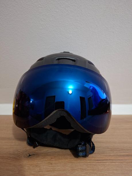 Predám detskú prilbu etape so štítom, etape,m