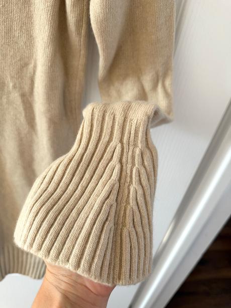 Luxusný béžový sveter / šaty s rolak kašmír merino, s