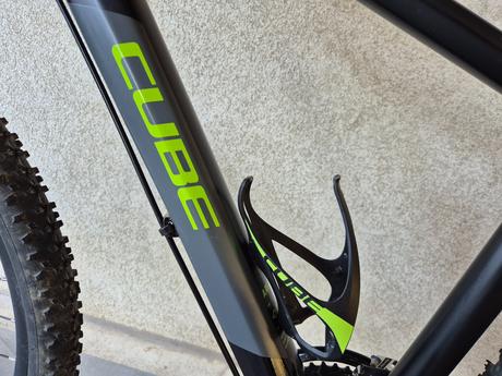 Bicykel cube aim vel. s (ram 16''), kolesa 27,5, 28