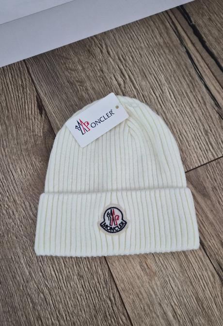 Moncler ciapka vel. uni, 