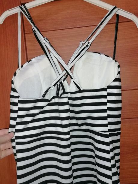 Nádherné šaty, gate,38