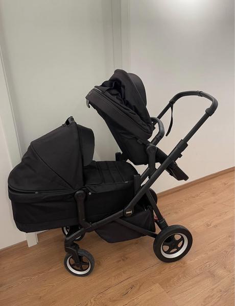 Thule sleek black on black, thule,thule sleek
