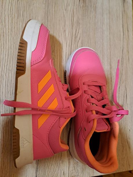 Halovky/tenisky na telesnú adidas, adidas,35