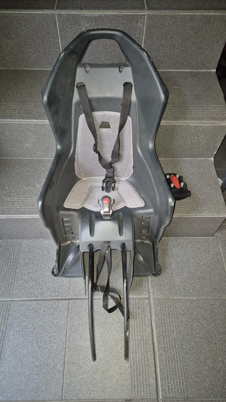 Zadna sedačka na bicykel, 