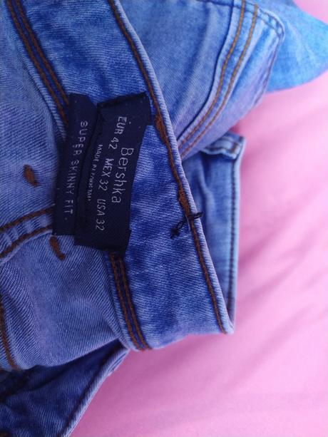 Pánske rifle, bershka,32