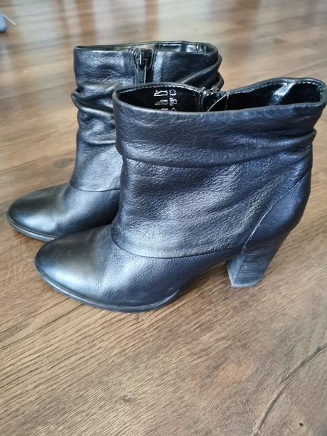 Zateplene kožené čižmy, 39